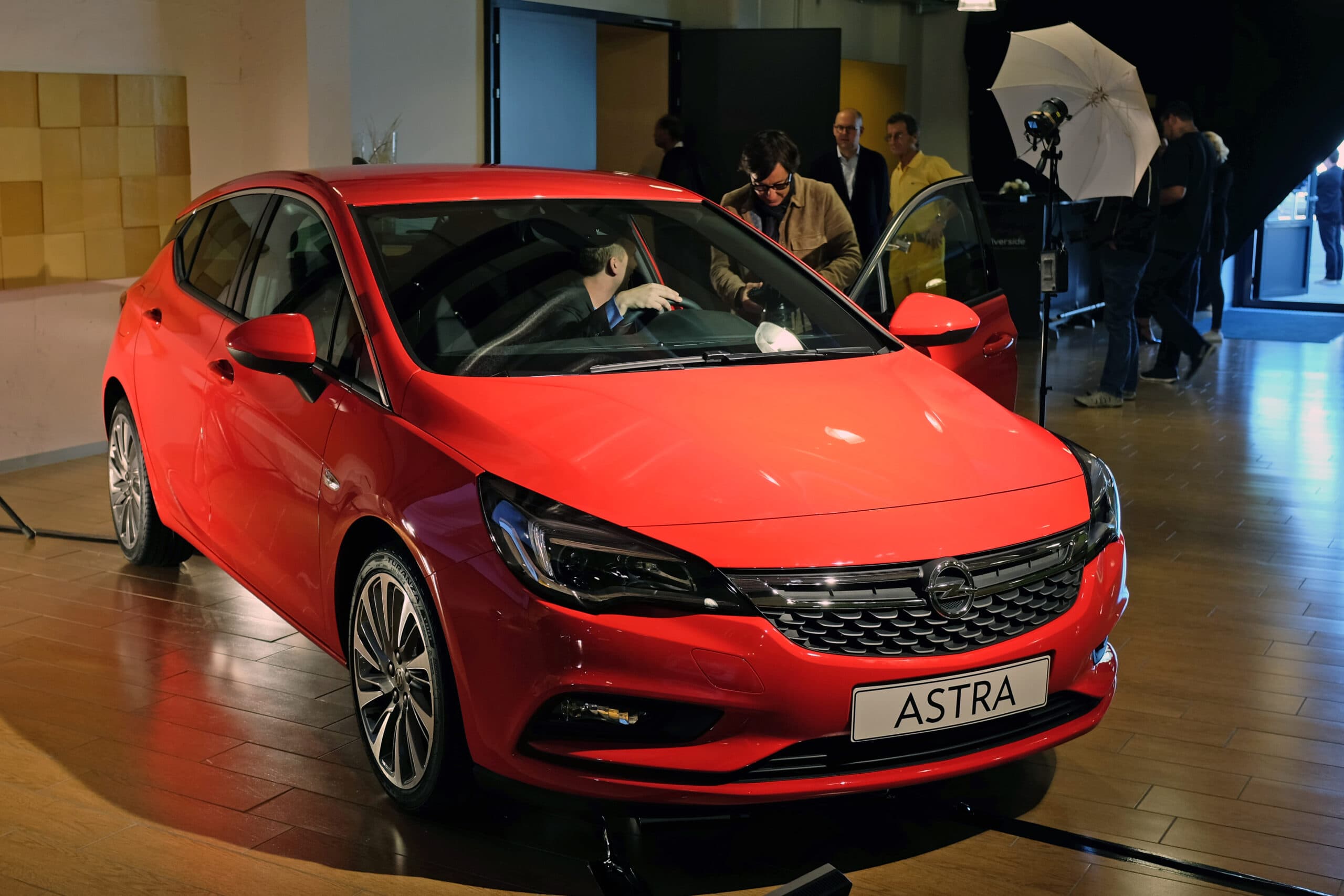 Opel Astra – live